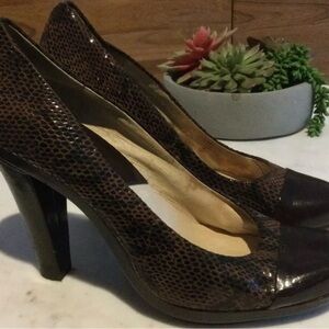 Michael Kors Dark Brown Snakeskin Cap Toe Heels Sz 10